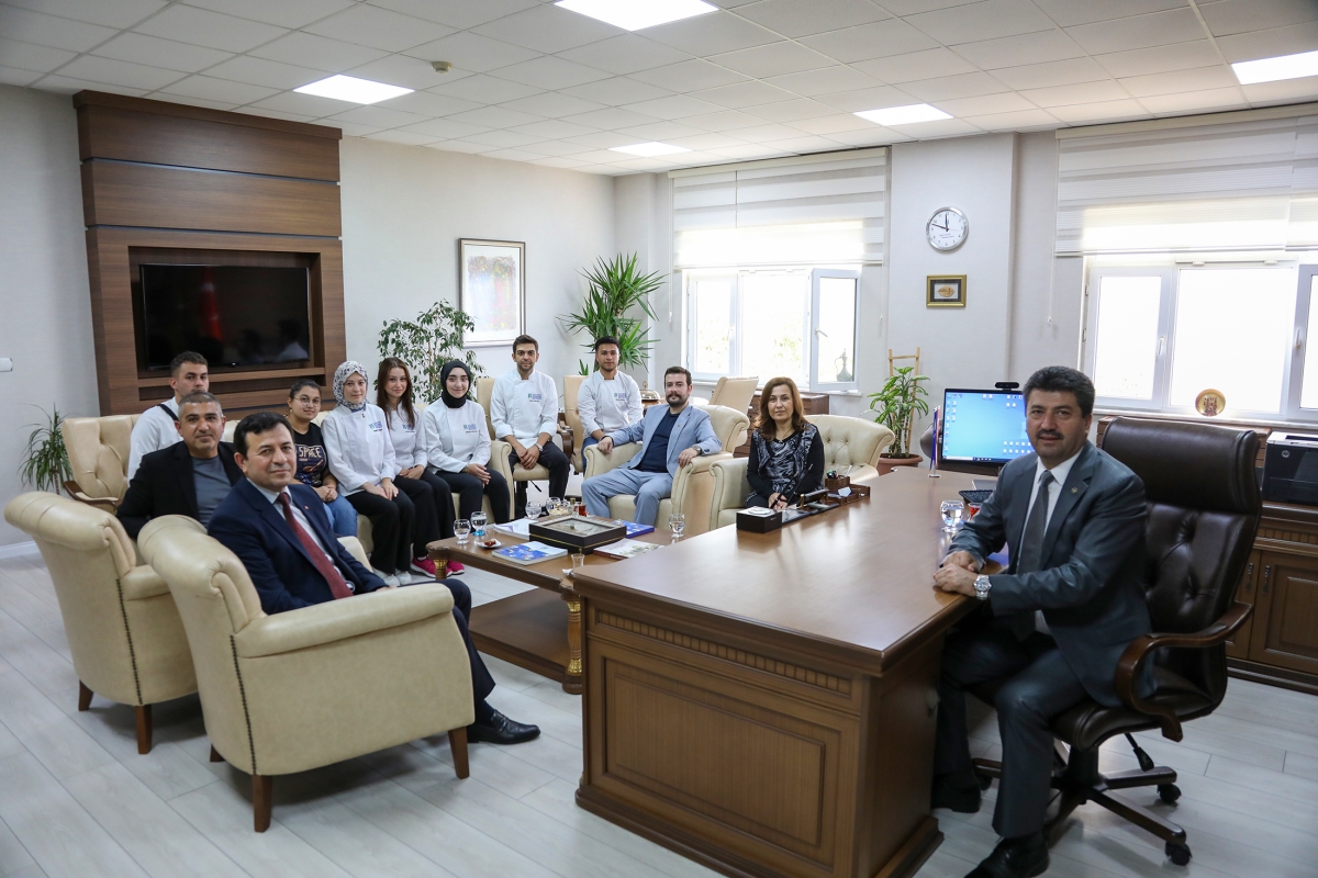 Bodrum’dan madalyalarla döndüler ( İŞTE GÜNÜN ÖNE ÇIKAN FOTOĞRAFLARI )