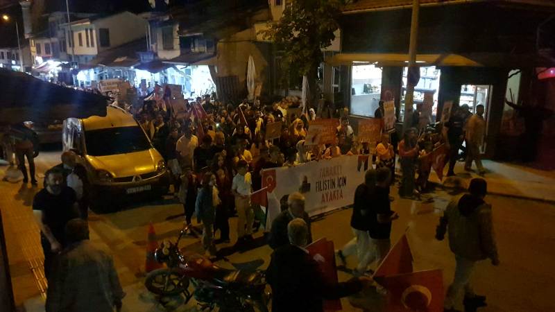 Sakarya İli Taraklı İlçesinde Filistin’e Destek İçin Coşkulu Yürüyüş: