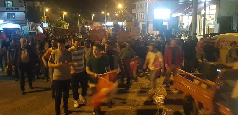 Sakarya İli Taraklı İlçesinde Filistin’e Destek İçin Coşkulu Yürüyüş: