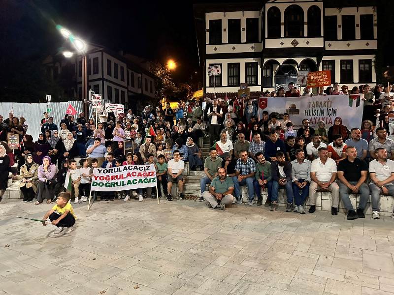 Sakarya İli Taraklı İlçesinde Filistin’e Destek İçin Coşkulu Yürüyüş: