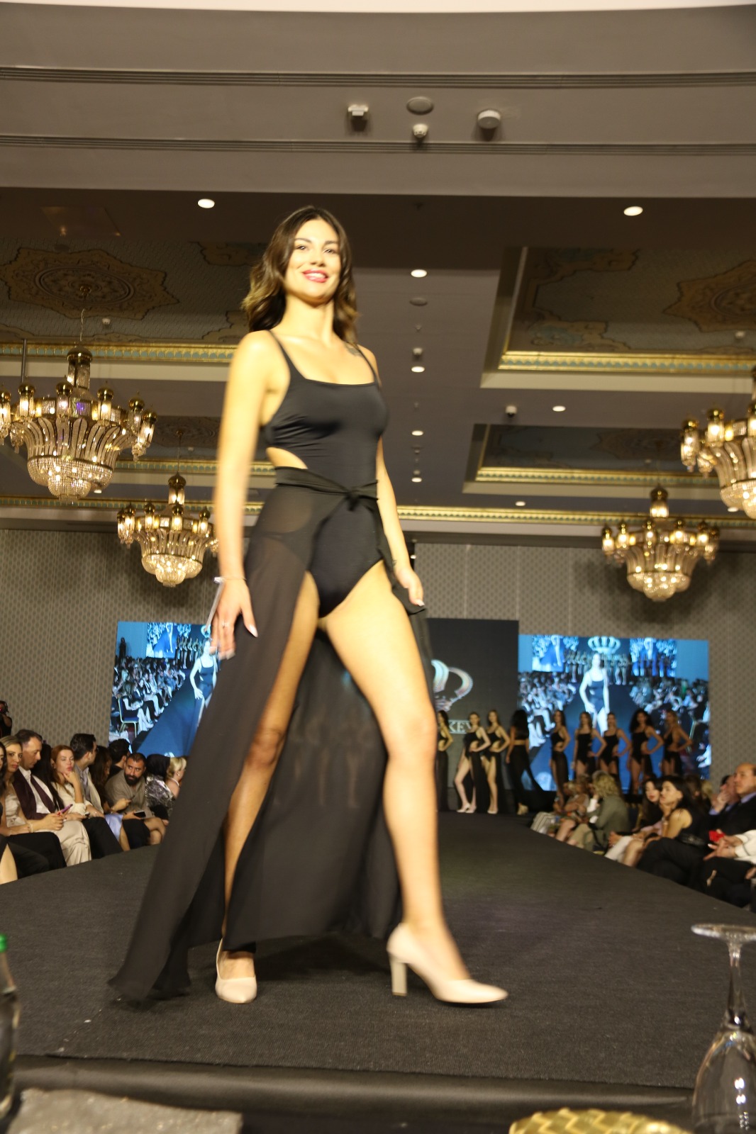 Models of Turkey 2024 Ankara Fashion Week Muhteşemdi, ( İŞTE GÖZ DOLDURAN GECENİN FOTOĞRAF KARELERİ )
