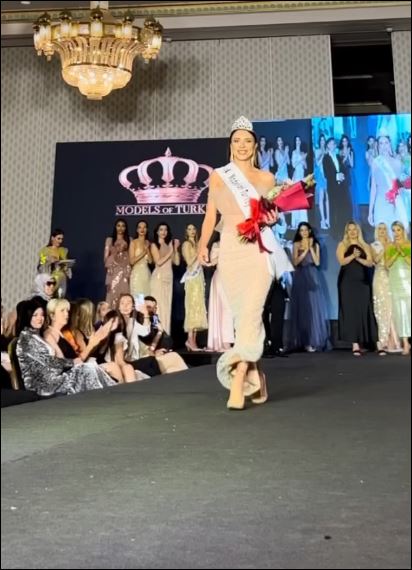 Models of Turkey 2024 Ankara Fashion Week Muhteşemdi, ( İŞTE GÖZ DOLDURAN GECENİN FOTOĞRAF KARELERİ )