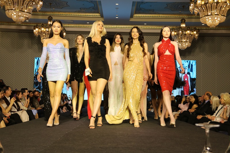 Models of Turkey 2024 Ankara Fashion Week Muhteşemdi, ( İŞTE GÖZ DOLDURAN GECENİN FOTOĞRAF KARELERİ )