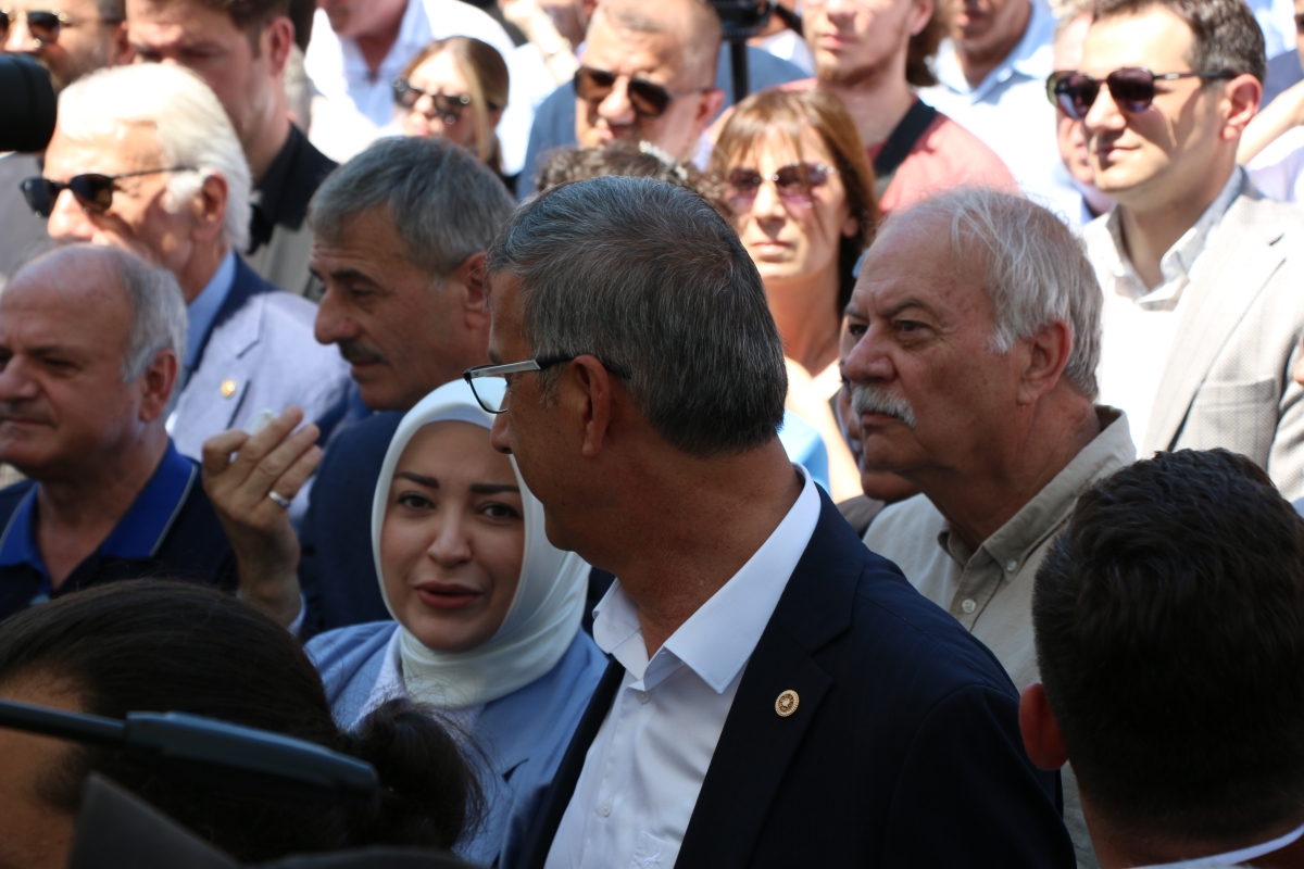 Sakarya'da Adapazarı Ticaret Müzesi törenle açıldı, Türkiye’nin ilk özel bankası olan Adapazarı İslam Ticaret Bankası binası, bugün gerçekleştirilen tören ile Adapazarı Ticaret Müzesi olarak kapılarını açtı. Aslına uygun res