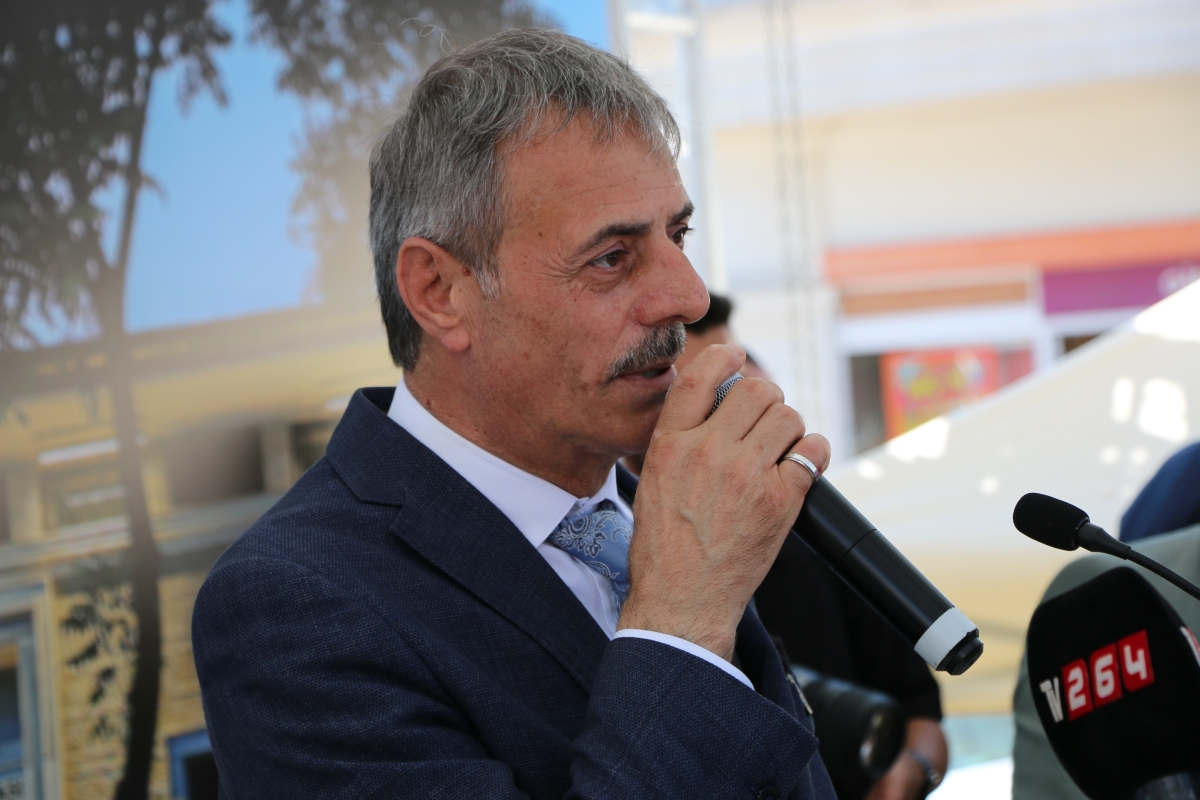 Sakarya'da Adapazarı Ticaret Müzesi törenle açıldı, Türkiye’nin ilk özel bankası olan Adapazarı İslam Ticaret Bankası binası, bugün gerçekleştirilen tören ile Adapazarı Ticaret Müzesi olarak kapılarını açtı. Aslına uygun res
