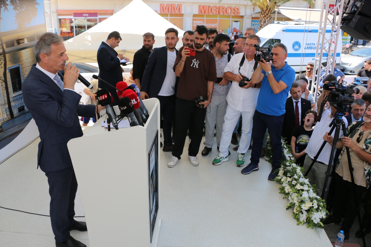 Sakarya'da Adapazarı Ticaret Müzesi törenle açıldı, Türkiye’nin ilk özel bankası olan Adapazarı İslam Ticaret Bankası binası, bugün gerçekleştirilen tören ile Adapazarı Ticaret Müzesi olarak kapılarını açtı. Aslına uygun res