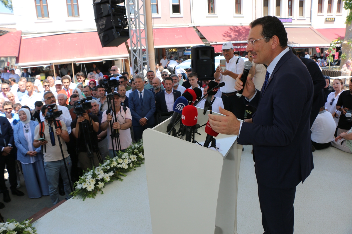Sakarya'da Adapazarı Ticaret Müzesi törenle açıldı, Türkiye’nin ilk özel bankası olan Adapazarı İslam Ticaret Bankası binası, bugün gerçekleştirilen tören ile Adapazarı Ticaret Müzesi olarak kapılarını açtı. Aslına uygun res