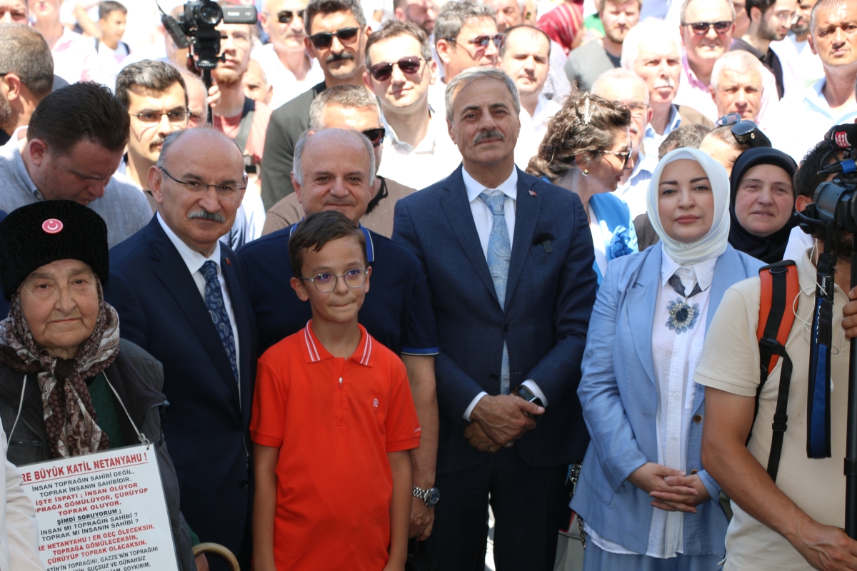 Sakarya'da Adapazarı Ticaret Müzesi törenle açıldı, Türkiye’nin ilk özel bankası olan Adapazarı İslam Ticaret Bankası binası, bugün gerçekleştirilen tören ile Adapazarı Ticaret Müzesi olarak kapılarını açtı. Aslına uygun res