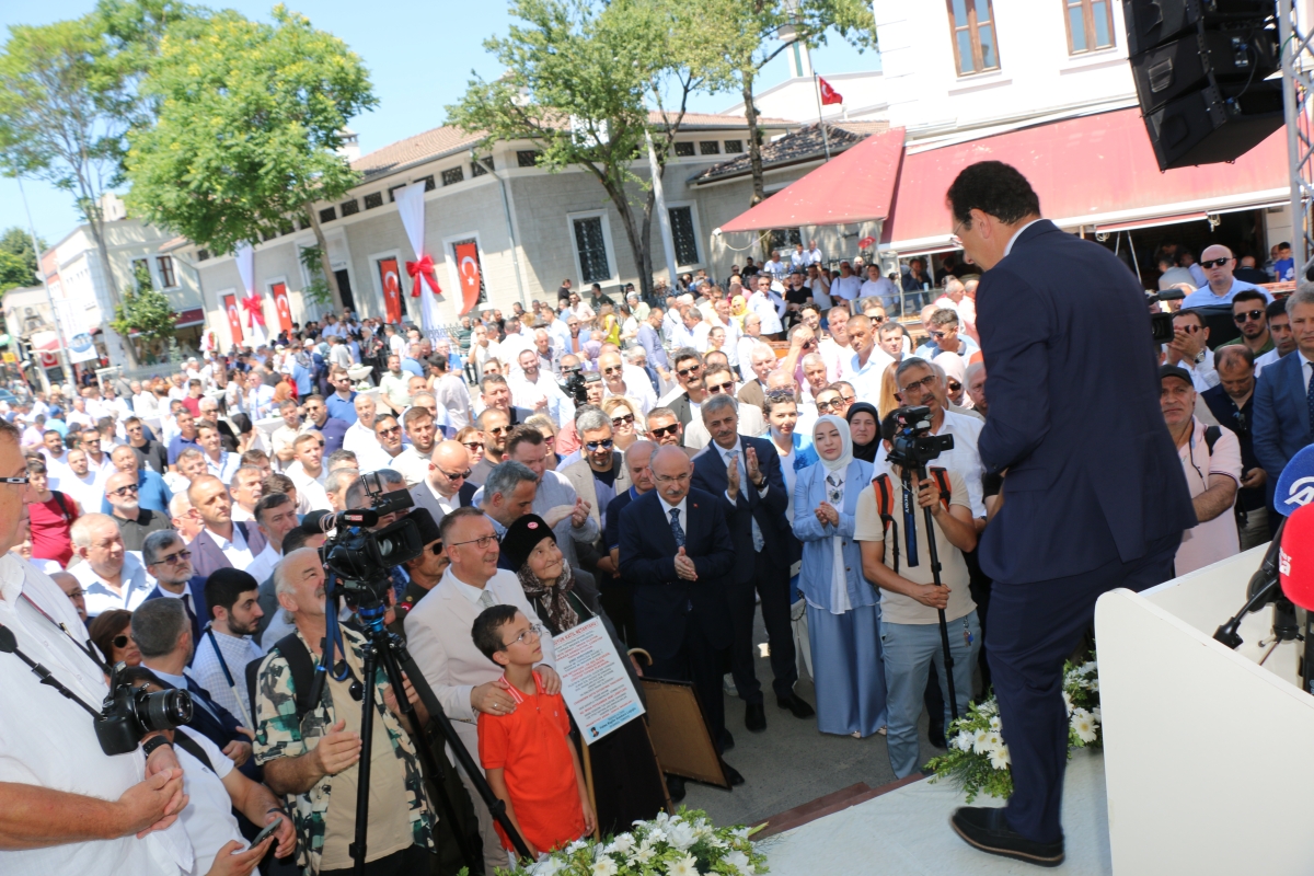 Sakarya'da Adapazarı Ticaret Müzesi törenle açıldı, Türkiye’nin ilk özel bankası olan Adapazarı İslam Ticaret Bankası binası, bugün gerçekleştirilen tören ile Adapazarı Ticaret Müzesi olarak kapılarını açtı. Aslına uygun res
