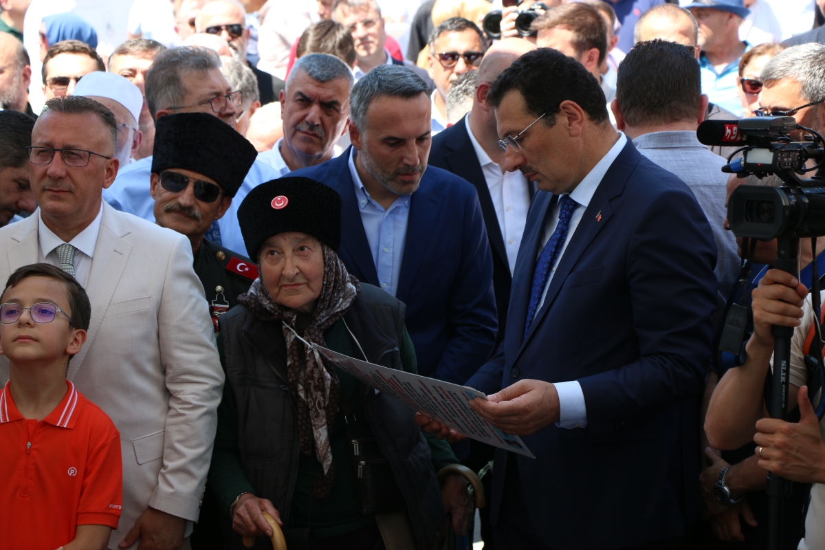 Sakarya'da Adapazarı Ticaret Müzesi törenle açıldı, Türkiye’nin ilk özel bankası olan Adapazarı İslam Ticaret Bankası binası, bugün gerçekleştirilen tören ile Adapazarı Ticaret Müzesi olarak kapılarını açtı. Aslına uygun res