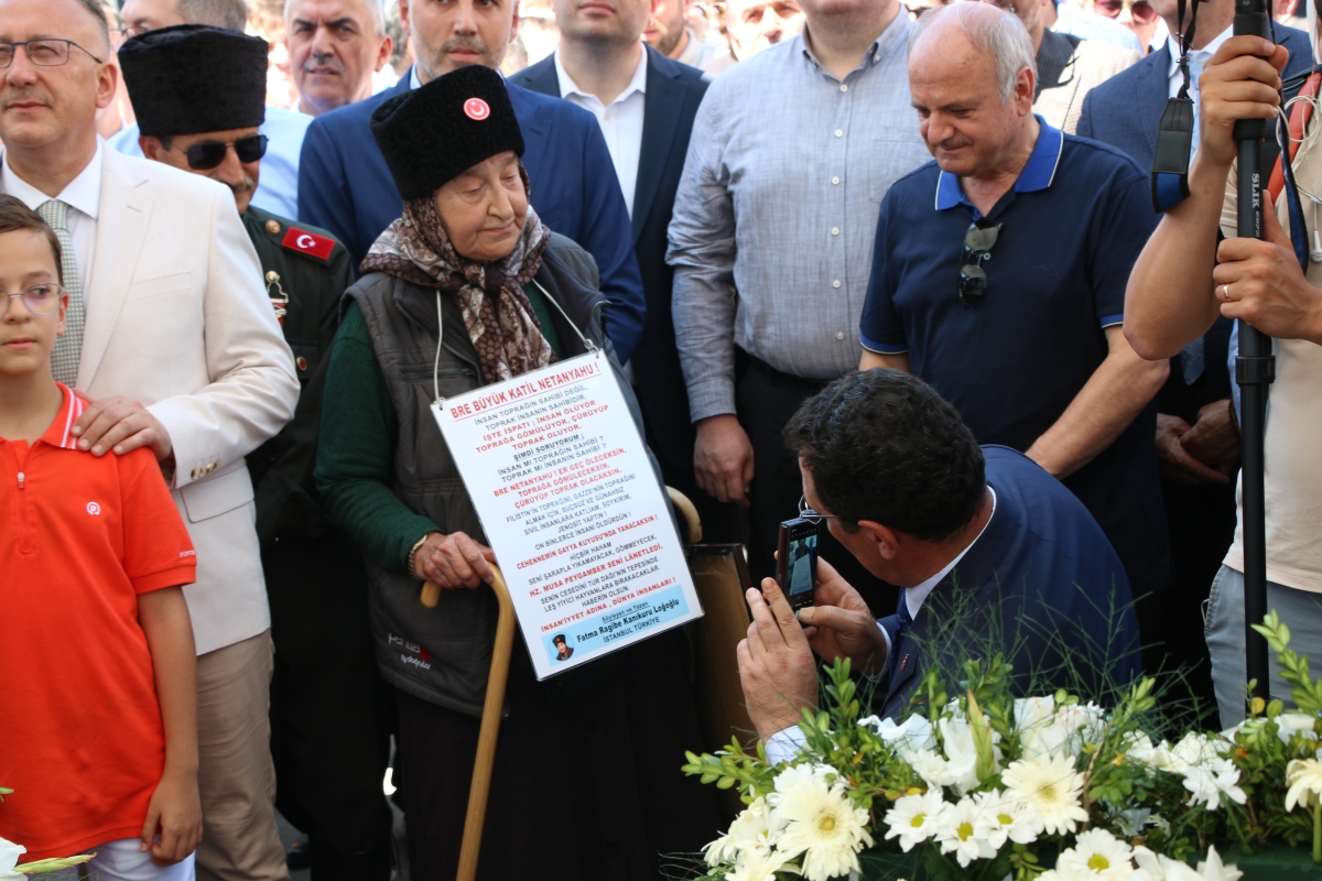 Sakarya'da Adapazarı Ticaret Müzesi törenle açıldı, Türkiye’nin ilk özel bankası olan Adapazarı İslam Ticaret Bankası binası, bugün gerçekleştirilen tören ile Adapazarı Ticaret Müzesi olarak kapılarını açtı. Aslına uygun res
