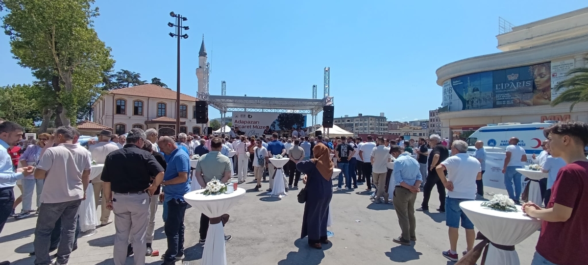 Sakarya'da Adapazarı Ticaret Müzesi törenle açıldı, Türkiye’nin ilk özel bankası olan Adapazarı İslam Ticaret Bankası binası, bugün gerçekleştirilen tören ile Adapazarı Ticaret Müzesi olarak kapılarını açtı. Aslına uygun res