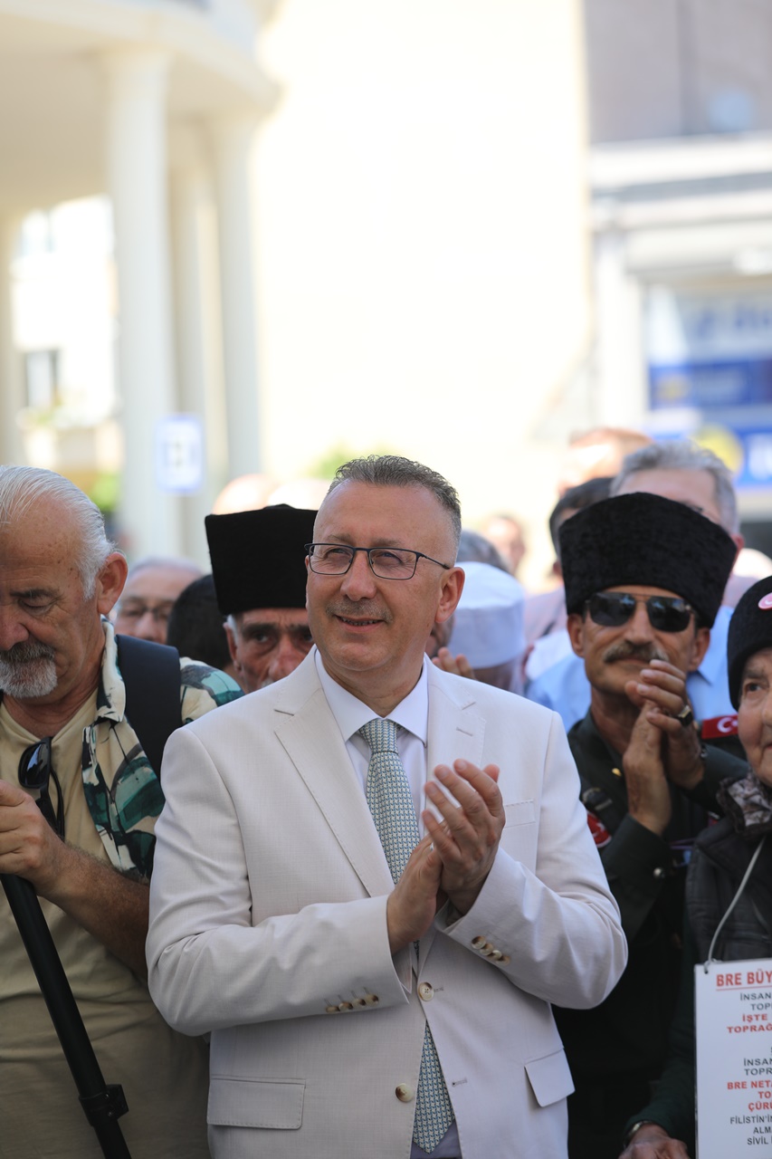 Sakarya'da Adapazarı Ticaret Müzesi törenle açıldı, Türkiye’nin ilk özel bankası olan Adapazarı İslam Ticaret Bankası binası, bugün gerçekleştirilen tören ile Adapazarı Ticaret Müzesi olarak kapılarını açtı. Aslına uygun res