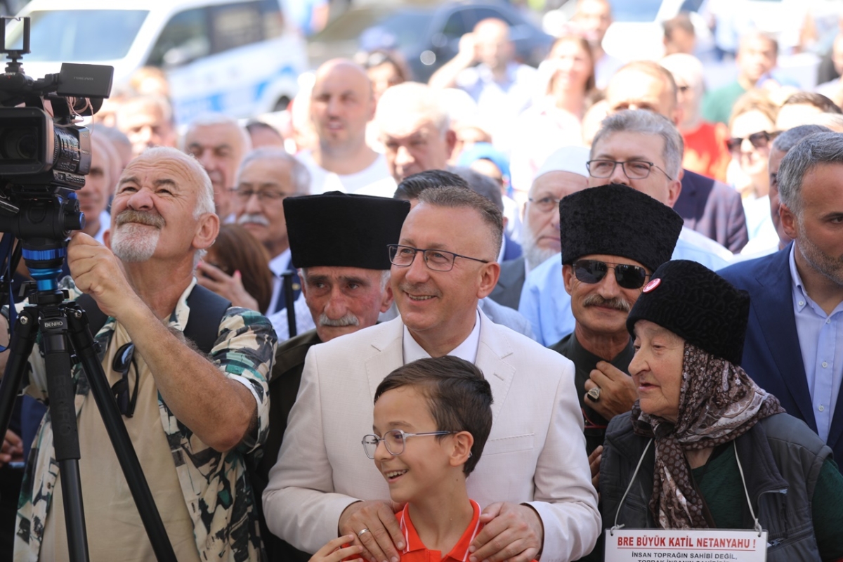 Sakarya'da Adapazarı Ticaret Müzesi törenle açıldı, Türkiye’nin ilk özel bankası olan Adapazarı İslam Ticaret Bankası binası, bugün gerçekleştirilen tören ile Adapazarı Ticaret Müzesi olarak kapılarını açtı. Aslına uygun res