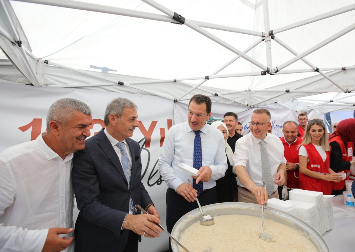 Sakarya'da Adapazarı Ticaret Müzesi törenle açıldı, Türkiye’nin ilk özel bankası olan Adapazarı İslam Ticaret Bankası binası, bugün gerçekleştirilen tören ile Adapazarı Ticaret Müzesi olarak kapılarını açtı. Aslına uygun res