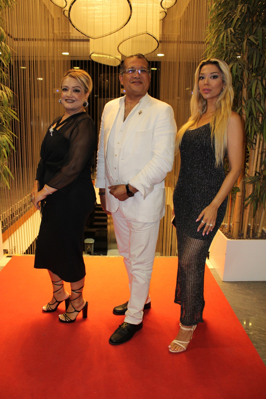 Beauty of Turkey Yarışması’nda final heyecanı Ankara Hilton İn Garden Hotel’de muhteşem bir gecede gerçekleşti… Beauty of Turkey Kraliçesi Yaren ( GÜNÜN ÖNE ÇIKAN FOTOĞRAFLARI )