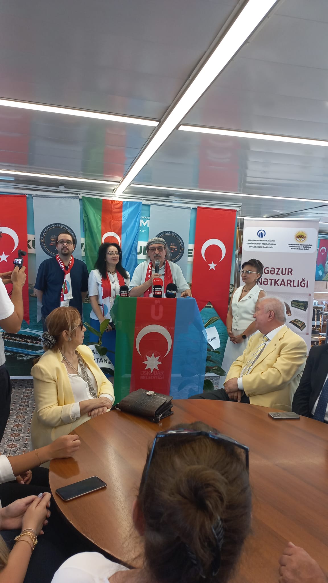 Harı Bülbül Azerbaycan Vizyon Tiyatro Derneği ve Tek Hedefim Eğitim Derneği'nin iş birliği ile gerçekleşen,