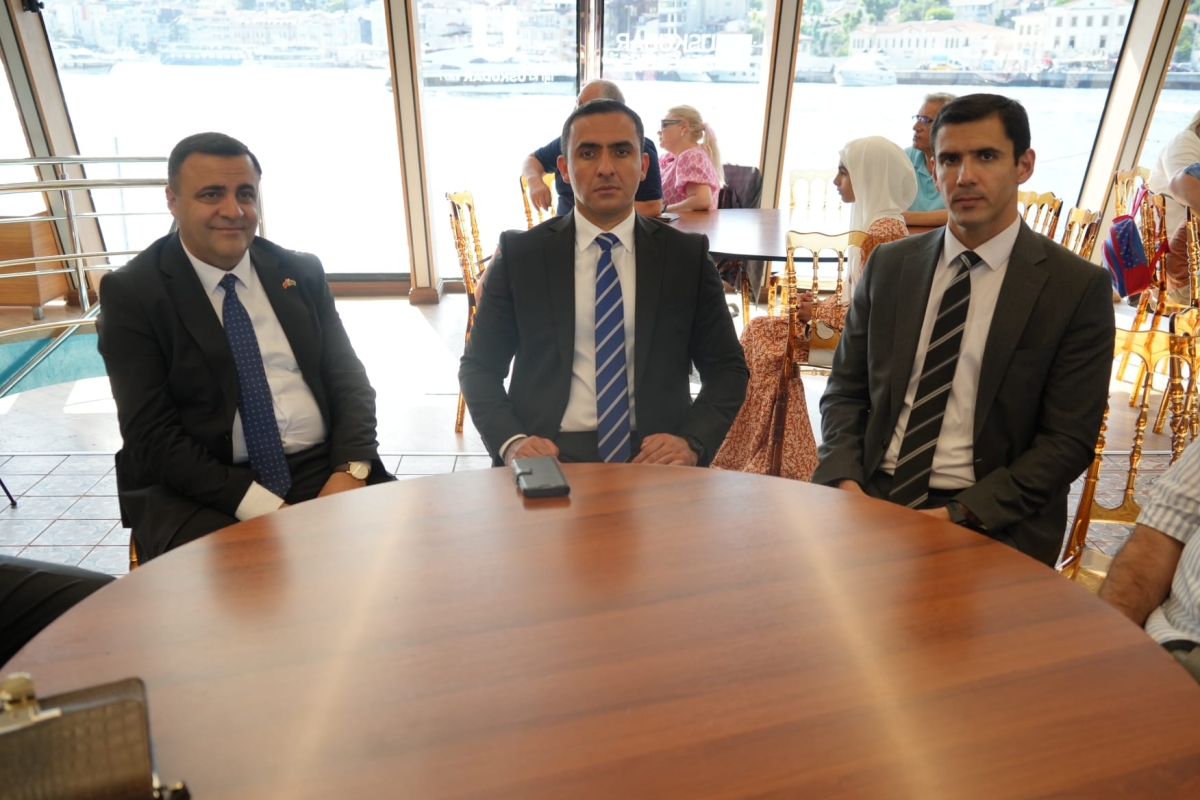 Harı Bülbül Azerbaycan Vizyon Tiyatro Derneği ve Tek Hedefim Eğitim Derneği'nin iş birliği ile gerçekleşen,