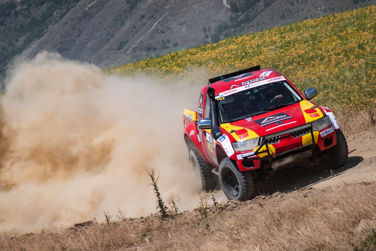 PETLAS 2024 Türkiye Offroad Şampiyonası ikinci ayağı olan Ankara Offroad Yarışı, Kenan Özsoy-Harun Deynek ekibinin birinciliğiyle sona erdi.