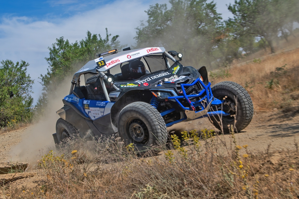 PETLAS 2024 Türkiye Offroad Şampiyonası ikinci ayağı olan Ankara Offroad Yarışı, Kenan Özsoy-Harun Deynek ekibinin birinciliğiyle sona erdi.