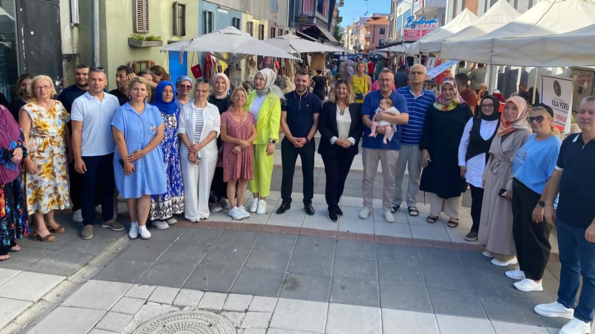 Ada Yerel Kadın Girişimi'nden Muharrem Ayı Aşure etkinliğinden Günün Öne Çıkan Fotoğraf Kareleri
