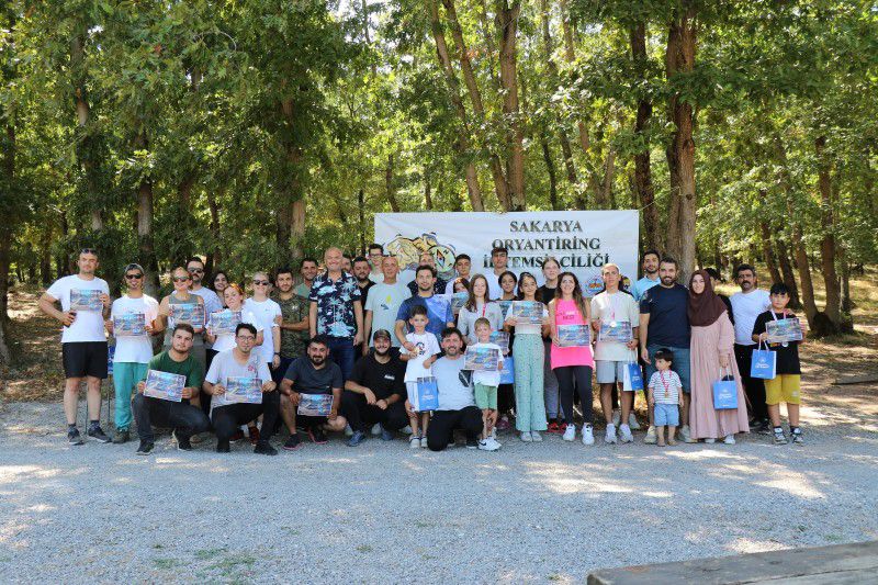 Sakarya Oryantiring İl Temsilciliği tarafından Poyrazlar Gölü'nde gerçekleştirilen çadır kamplı Oryantiring etkinliği büyük ilgi gördü ( İŞTE GÜNÜN ÖNE ÇIKAN FOTOĞRAF KARELERİ )