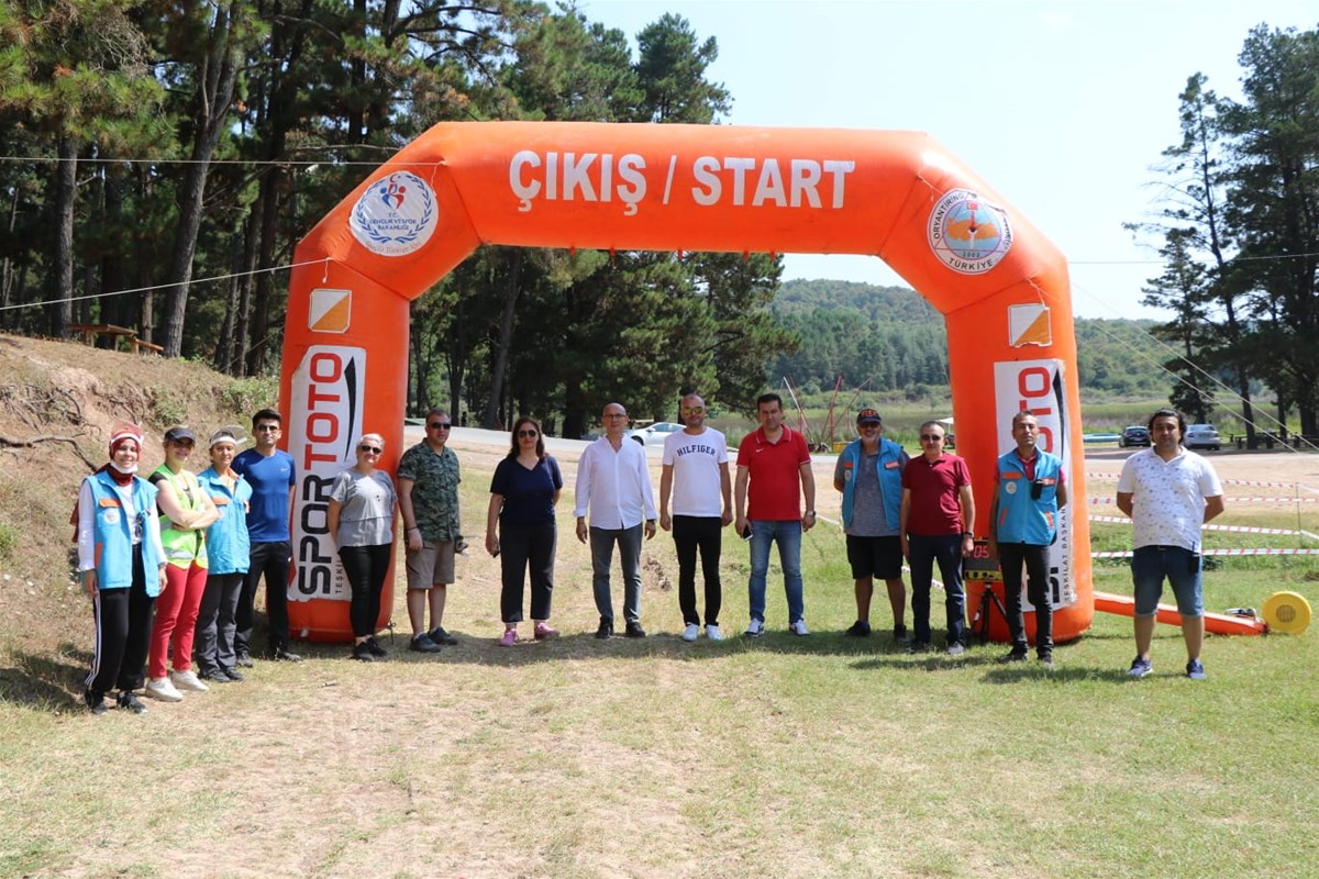 Sakarya Oryantiring İl Temsilciliği tarafından Poyrazlar Gölü'nde gerçekleştirilen çadır kamplı Oryantiring etkinliği büyük ilgi gördü ( İŞTE GÜNÜN ÖNE ÇIKAN FOTOĞRAF KARELERİ )