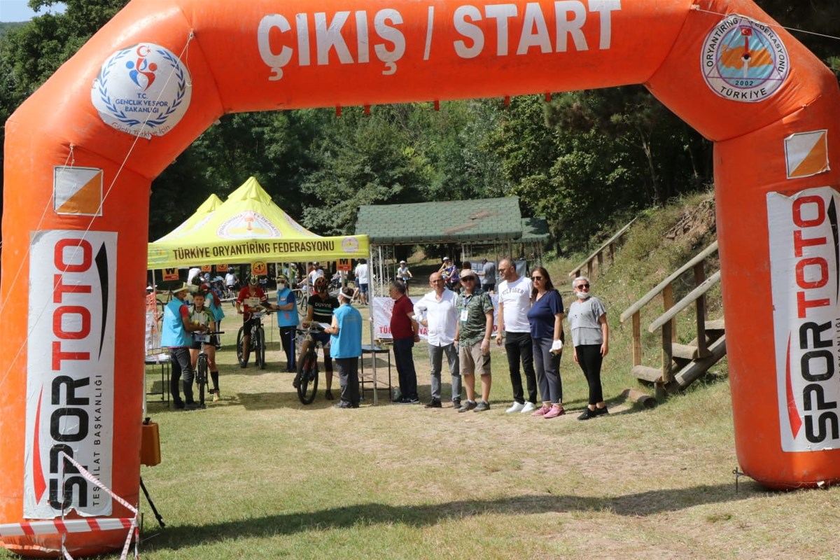 Sakarya Oryantiring İl Temsilciliği tarafından Poyrazlar Gölü'nde gerçekleştirilen çadır kamplı Oryantiring etkinliği büyük ilgi gördü ( İŞTE GÜNÜN ÖNE ÇIKAN FOTOĞRAF KARELERİ )
