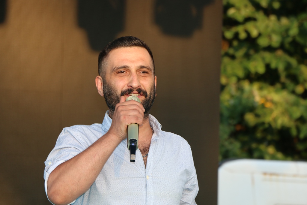 Değirmendere'de Karadeniz Fırtınası! Ünlü sanatçı İsmail Türüt'le coşkulu başladı. ( İŞTE GÜNÜN ÖNE ÇIKAN FOTOĞRAF KARELERİ )