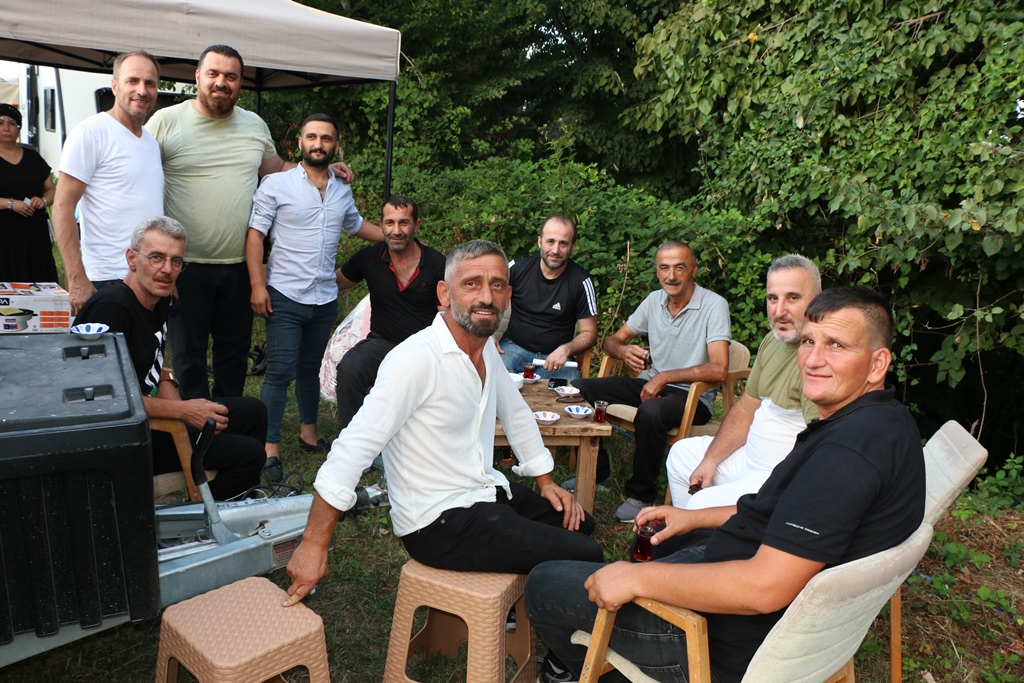 Değirmendere'de Karadeniz Fırtınası! Ünlü sanatçı İsmail Türüt'le coşkulu başladı. ( İŞTE GÜNÜN ÖNE ÇIKAN FOTOĞRAF KARELERİ )