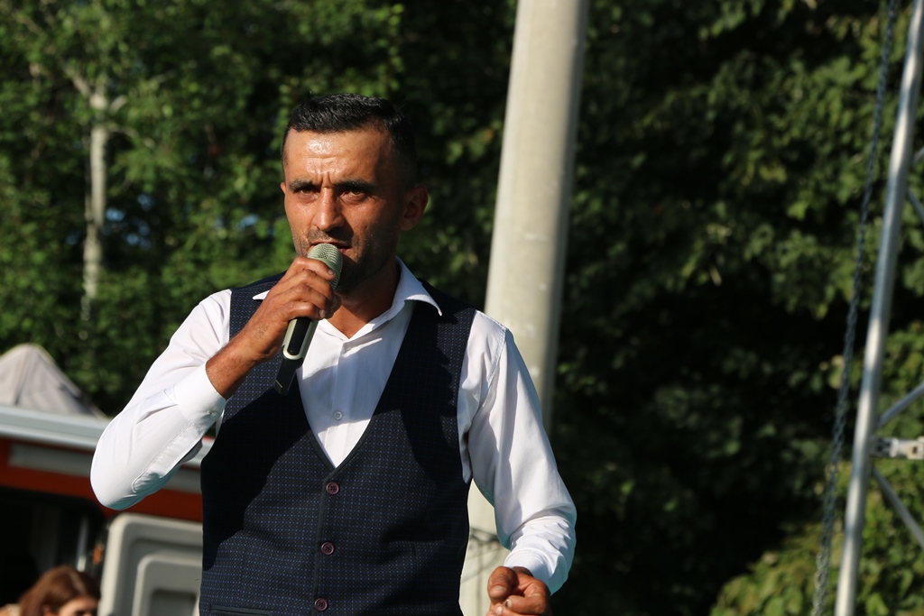 Değirmendere'de Karadeniz Fırtınası! Ünlü sanatçı İsmail Türüt'le coşkulu başladı. ( İŞTE GÜNÜN ÖNE ÇIKAN FOTOĞRAF KARELERİ )