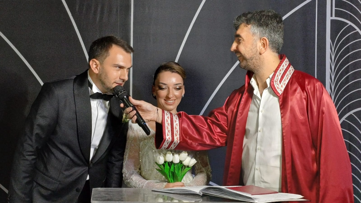 Sakarya’nın siyaset ve iş Dünyası, İlter ve Mercan ailelerinin rüya gibi düğününde buluştu ( GÜNÜN ÖNE ÇIKAN HATIRA FOTOĞRAF KARELERİ )