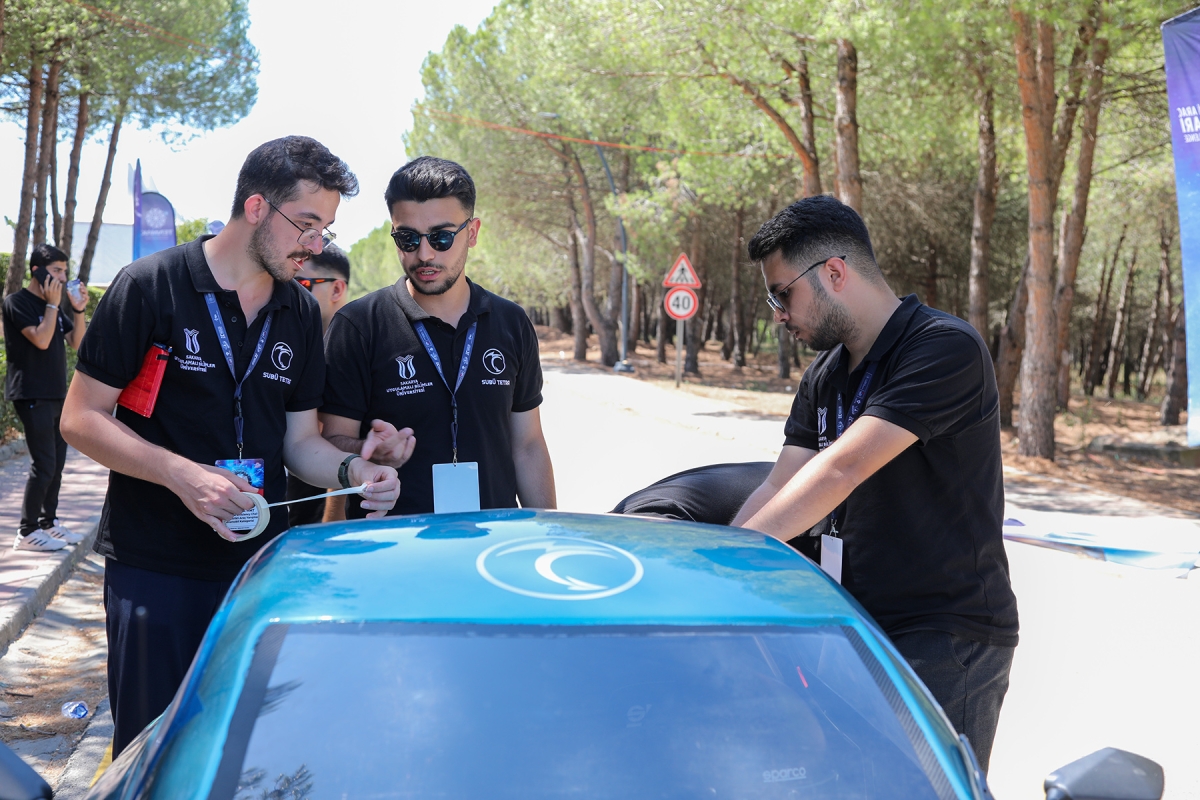 SUBÜ araçları Teknofest 2024’e 3 kupa ile başladı ( İŞTE GÜNÜN ÖNE ÇIKAN FOTOĞRAF KARELERİ )