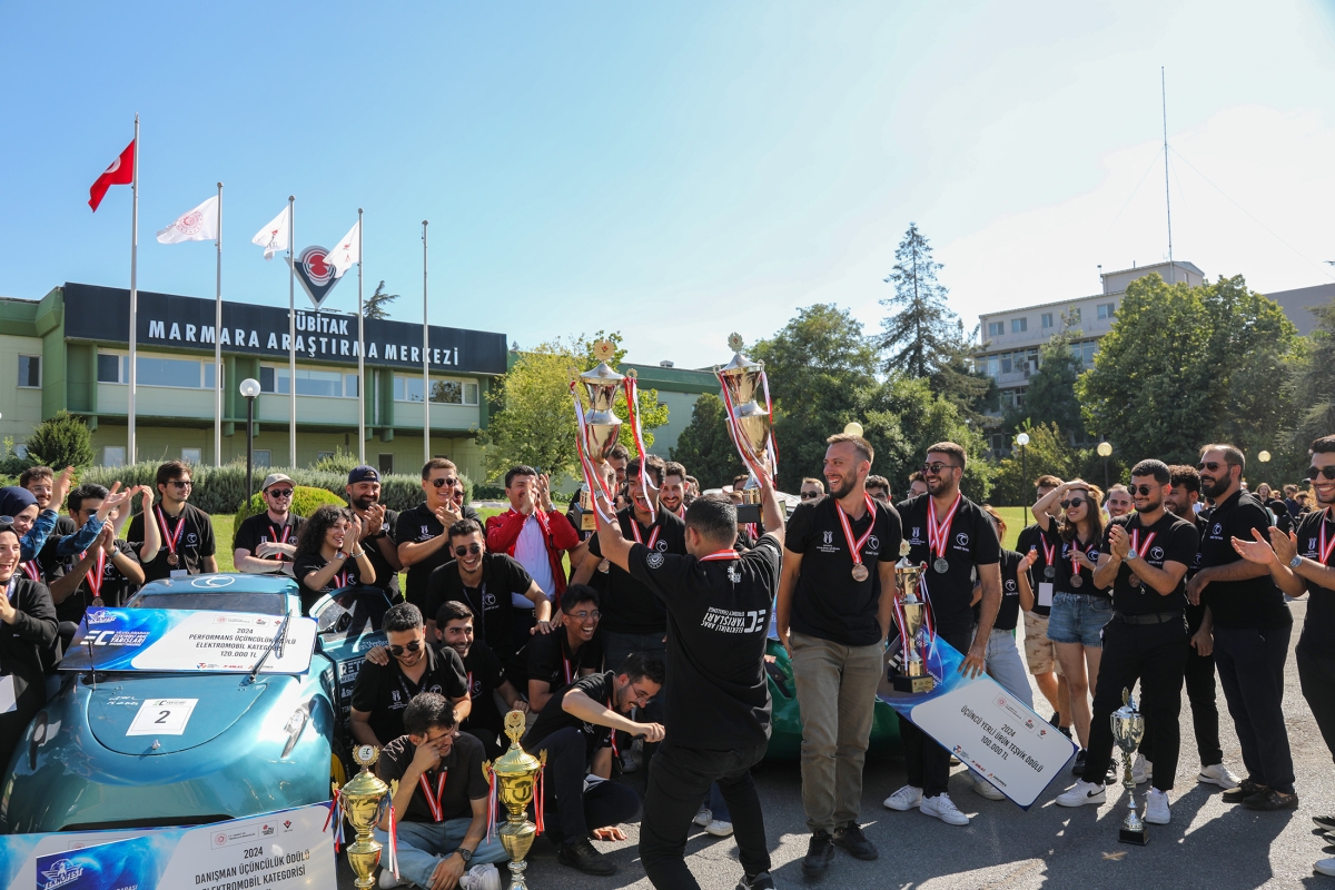 SUBÜ araçları Teknofest 2024’e 3 kupa ile başladı ( İŞTE GÜNÜN ÖNE ÇIKAN FOTOĞRAF KARELERİ )