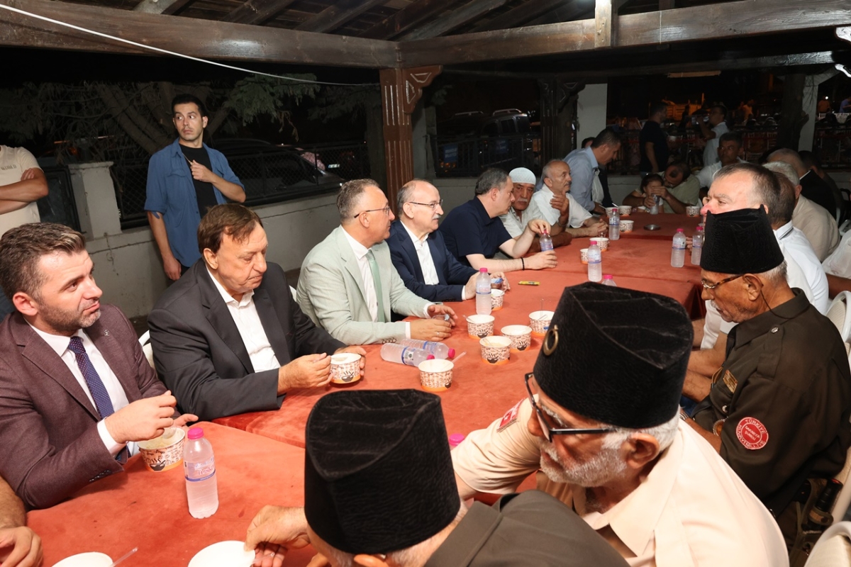 Sakarya'da Bileciler ve Solaklar Millet Evleri Törenle Açıldı ( İŞTE GÜNÜN ÖNE ÇIKAN FOTOĞRAF KARELERİ )