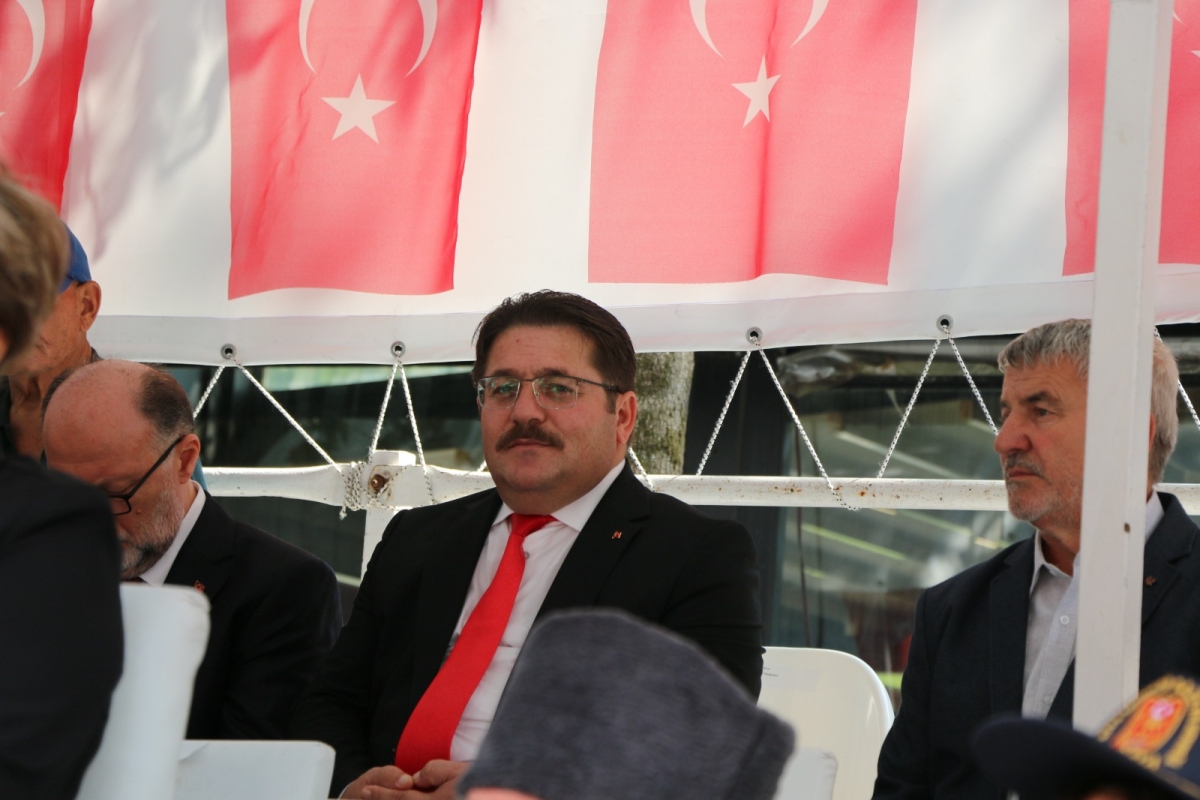 30 Ağustos'ta zaferle neticelenen Büyük Taarruz ve Başkomutanlık Meydan Muharebesi'nin 102’nci yıl dönümü ve Zafer Bayramı, Sakarya’da Kutlandı ( İİŞTE GÜNÜN ÖNE ÇIKAN FOTOĞRAF KARALERİ )