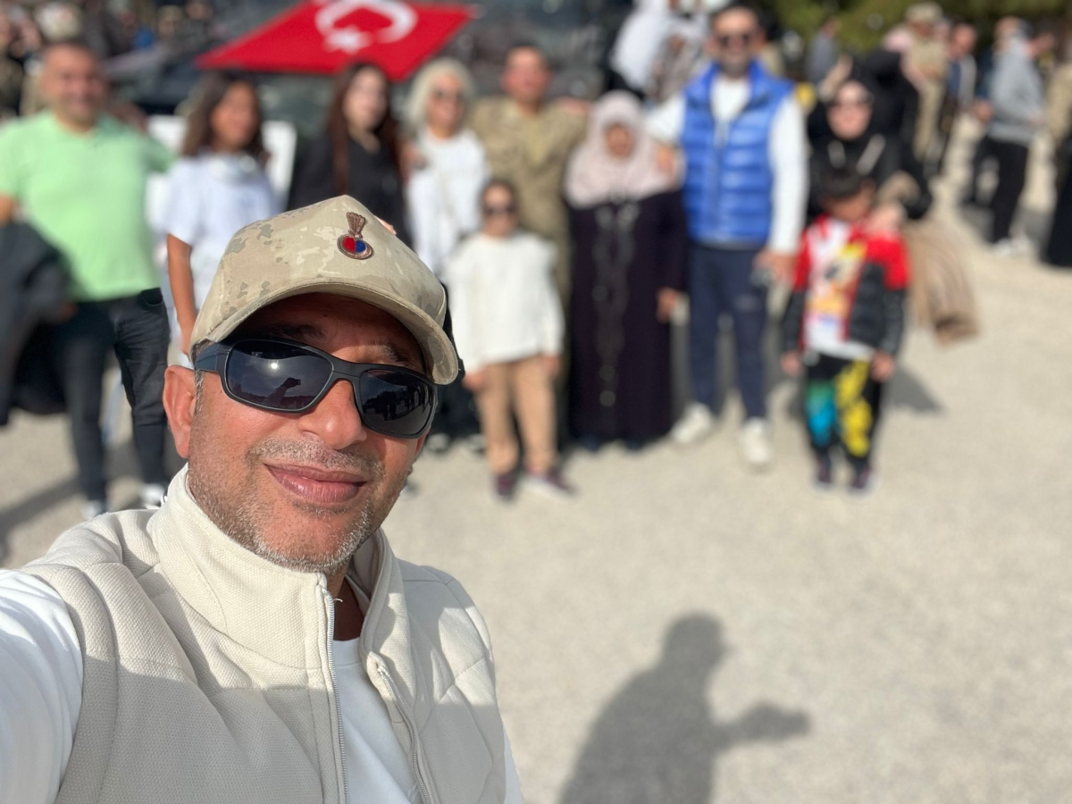 Anıl Demir yemin etti, Ailesi gururla yanındaydı. Bilecik 9. Alay Jandarma Er Eğitim Komutanlığı'nda duygusal anlar yaşandı ( İŞTE GÜNÜN ÖNE ÇIKAN FOTOĞRAF KARELERİ )