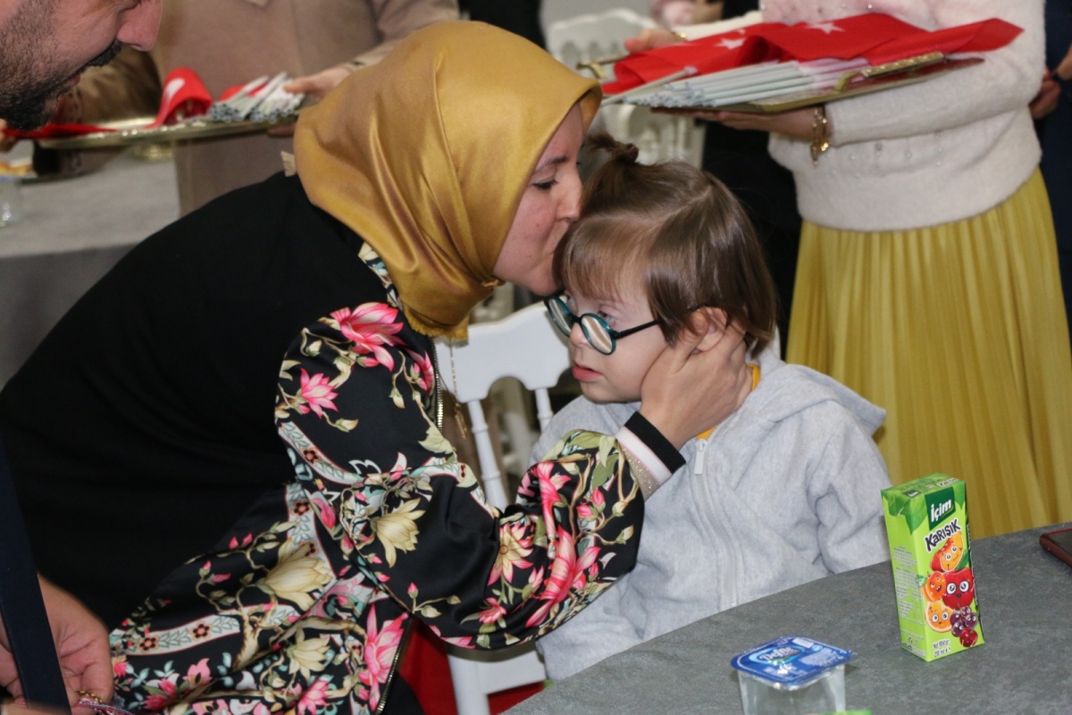 Erenler Belediyesi Engellilerin Sesine Kulak Veren Başkan Dinç