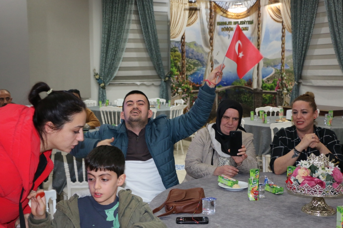 Erenler Belediyesi Engellilerin Sesine Kulak Veren Başkan Dinç