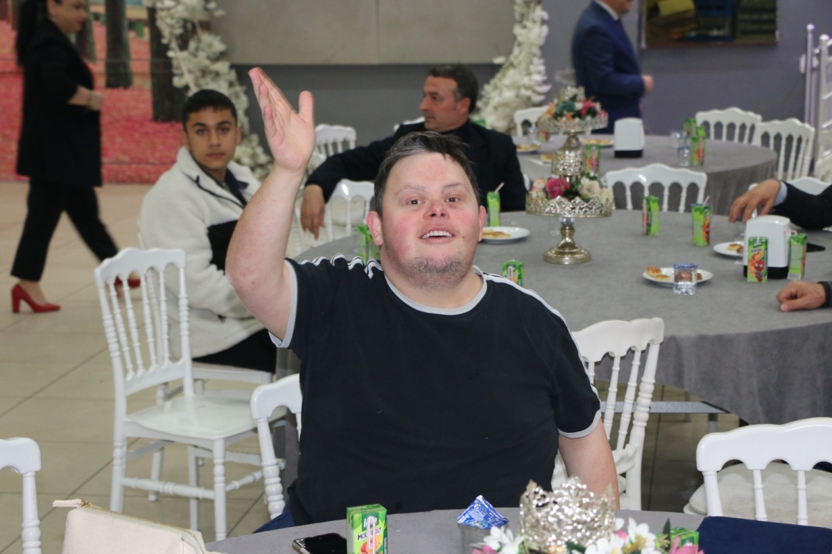 Erenler Belediyesi Engellilerin Sesine Kulak Veren Başkan Dinç