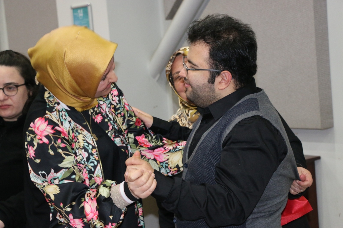 Erenler Belediyesi Engellilerin Sesine Kulak Veren Başkan Dinç