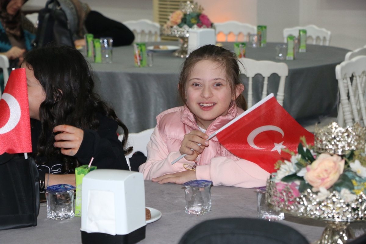 Erenler Belediyesi Engellilerin Sesine Kulak Veren Başkan Dinç