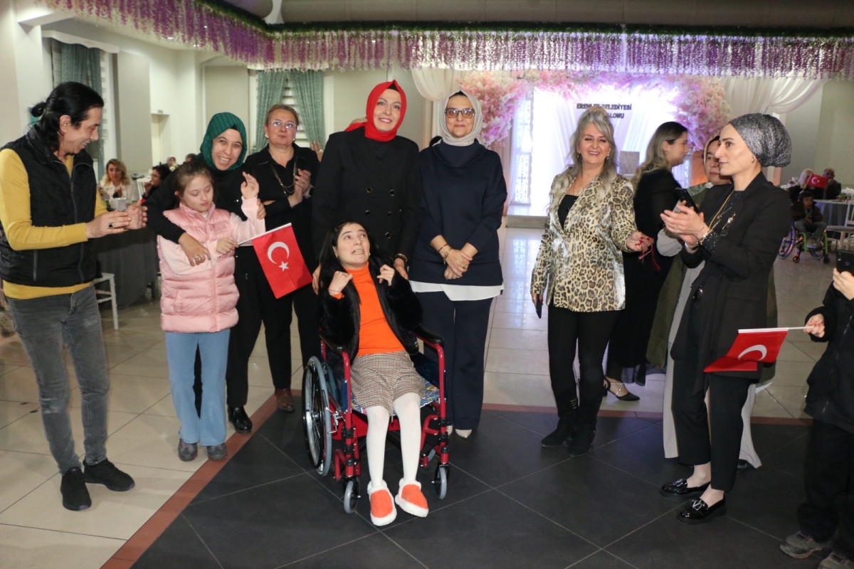 Erenler Belediyesi Engellilerin Sesine Kulak Veren Başkan Dinç