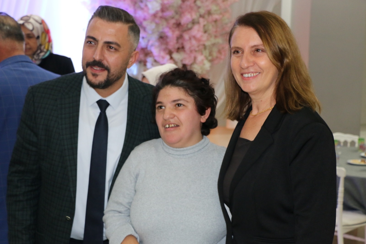 Erenler Belediyesi Engellilerin Sesine Kulak Veren Başkan Dinç