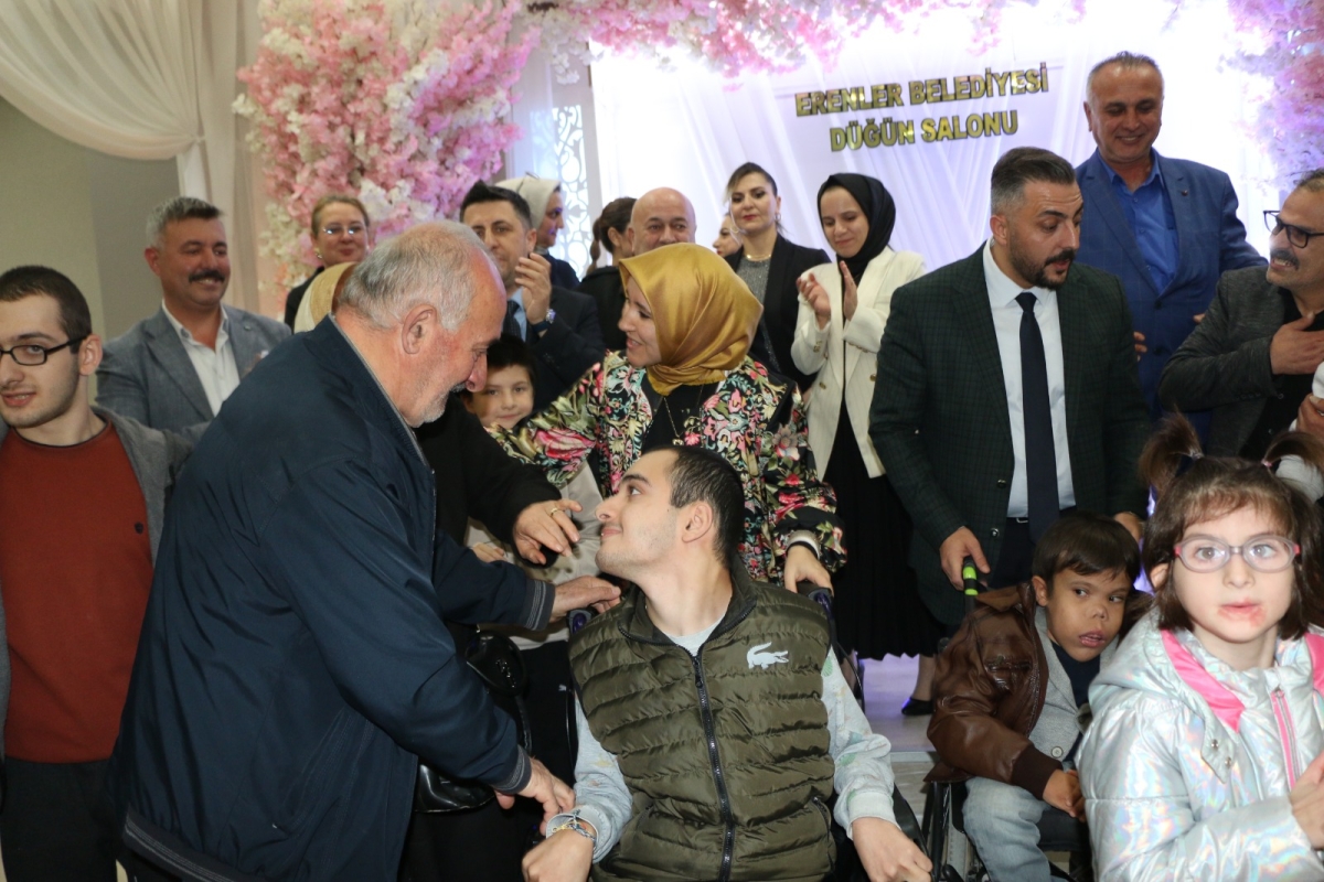 Erenler Belediyesi Engellilerin Sesine Kulak Veren Başkan Dinç
