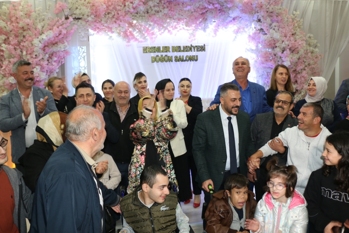 Erenler Belediyesi Engellilerin Sesine Kulak Veren Başkan Dinç