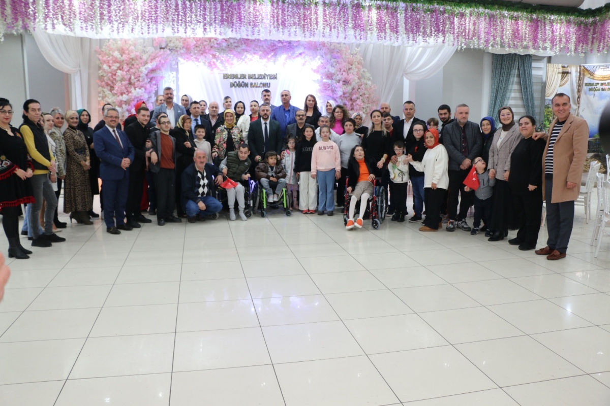 Erenler Belediyesi Engellilerin Sesine Kulak Veren Başkan Dinç