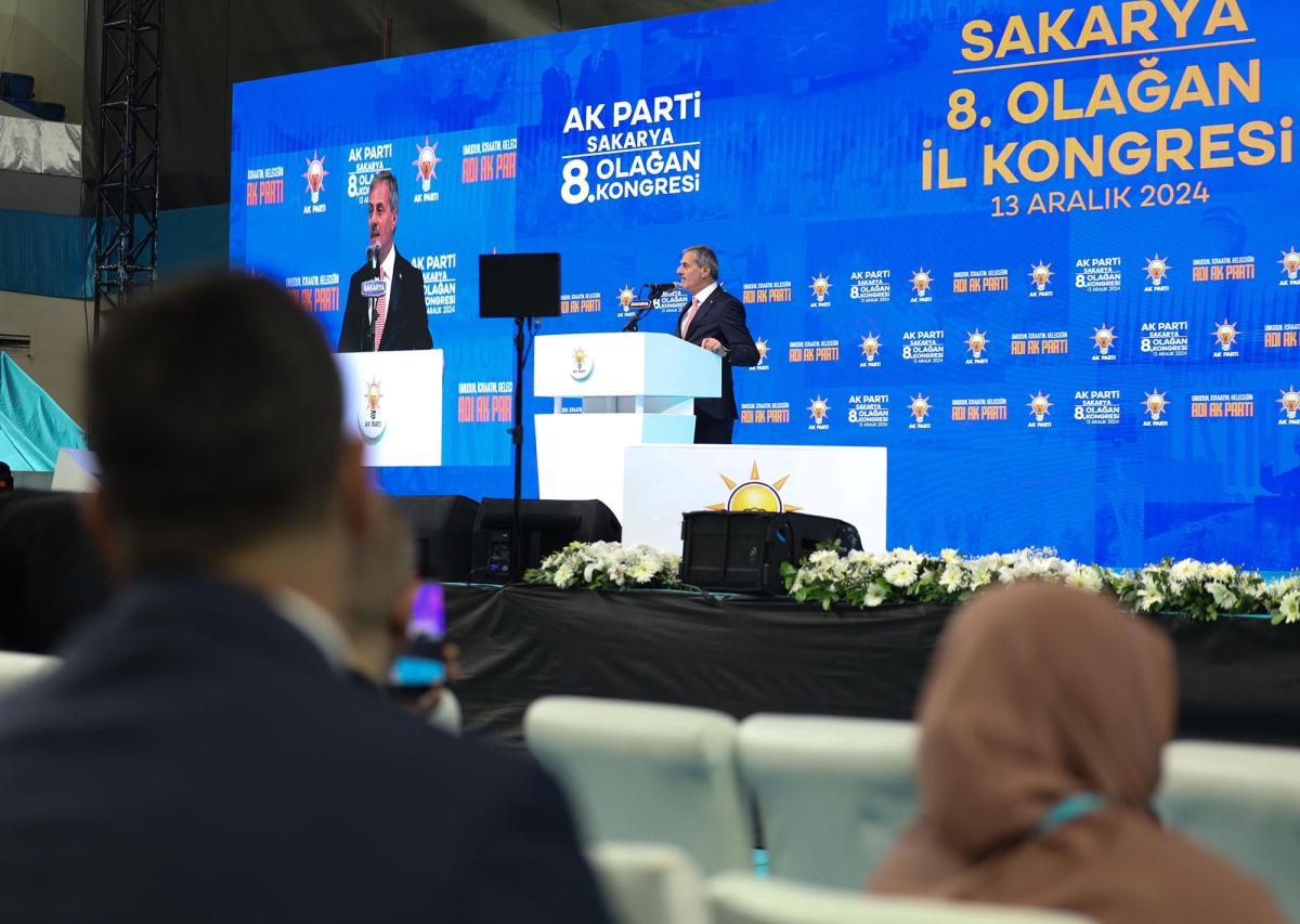 Cumhurbaşkanı Erdoğan Sakarya’da Cumhurbaşkanı Recep Tayyip Erdoğan AK Parti Sakarya 8'inci Olağan İl Kongresinde konuşması ( İŞTE GÜNÜN ÖNE ÇIKAN FOTOĞRAF KARELERİ )