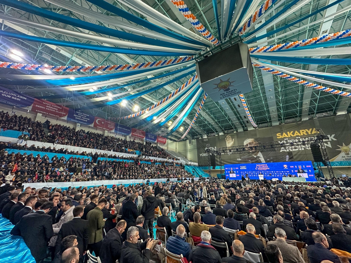 Cumhurbaşkanı Erdoğan Sakarya’da Cumhurbaşkanı Recep Tayyip Erdoğan AK Parti Sakarya 8'inci Olağan İl Kongresinde konuşması ( İŞTE GÜNÜN ÖNE ÇIKAN FOTOĞRAF KARELERİ )