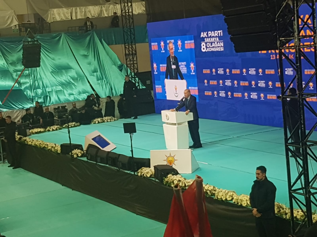Cumhurbaşkanı Erdoğan Sakarya’da Cumhurbaşkanı Recep Tayyip Erdoğan AK Parti Sakarya 8'inci Olağan İl Kongresinde konuşması ( İŞTE GÜNÜN ÖNE ÇIKAN FOTOĞRAF KARELERİ )